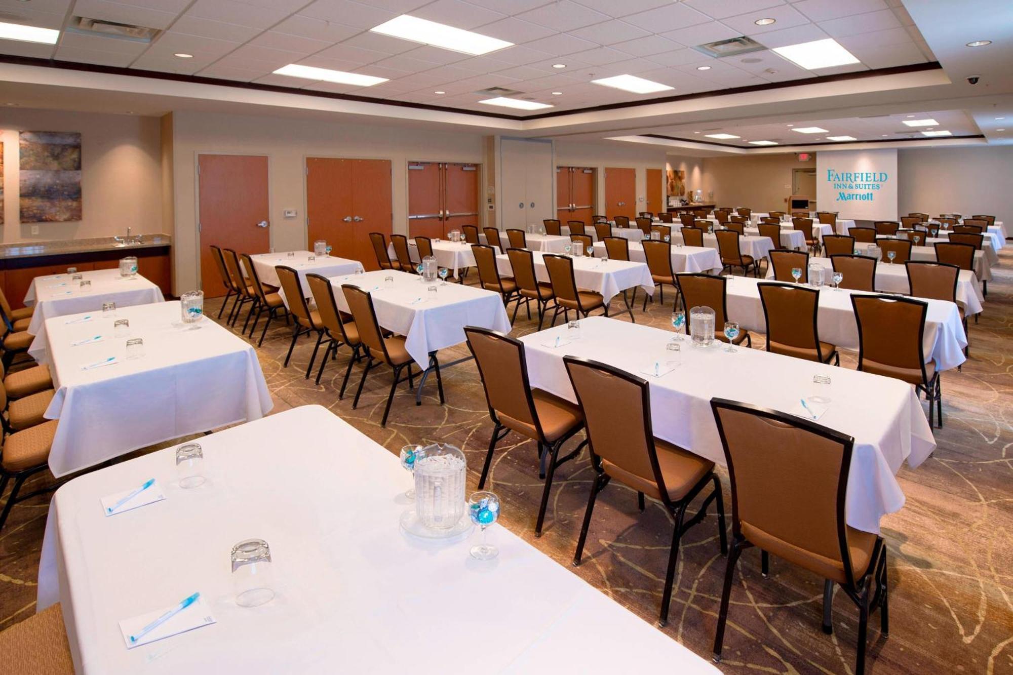 Fairfield Inn & Suites By Marriott Wausau Weston Екстер'єр фото